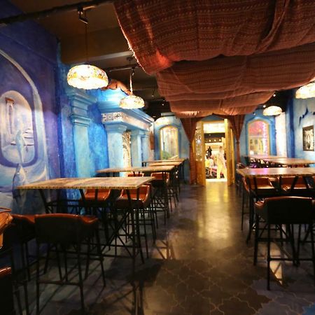 Aquarizon Boutique Hostel & City Bar Хошимин Экстерьер фото