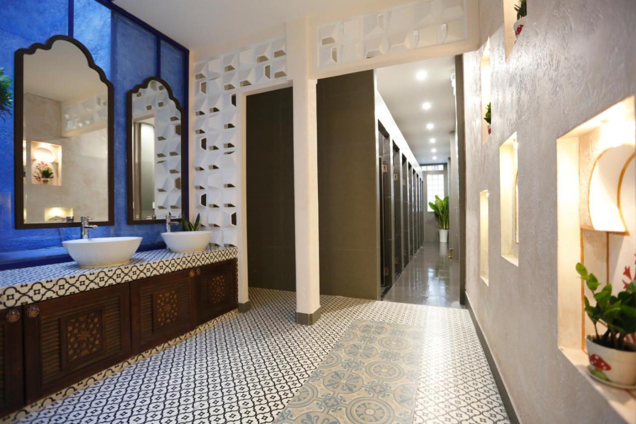 Aquarizon Boutique Hostel & City Bar Хошимин Экстерьер фото