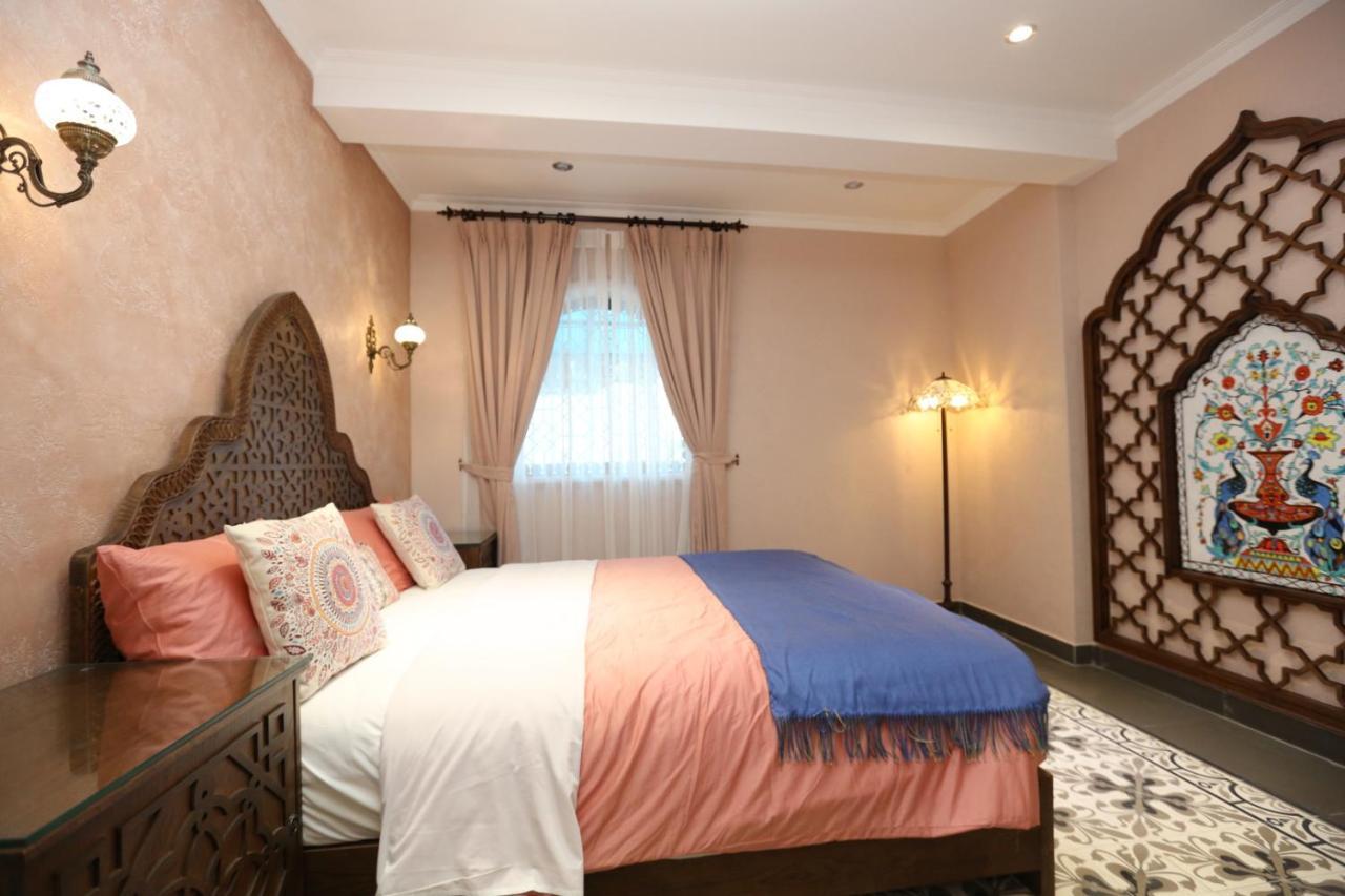 Aquarizon Boutique Hostel & City Bar Хошимин Экстерьер фото