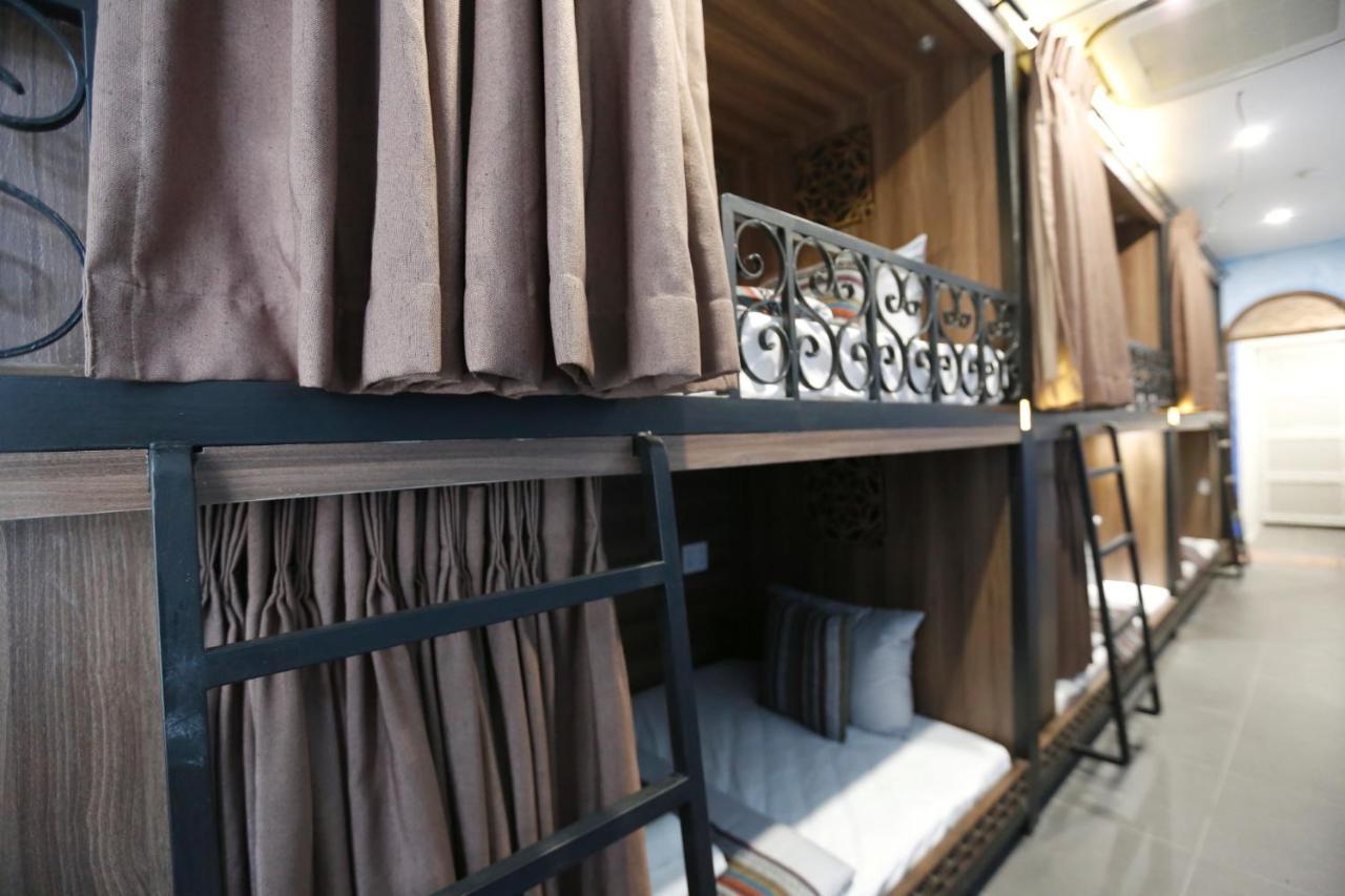 Aquarizon Boutique Hostel & City Bar Хошимин Экстерьер фото